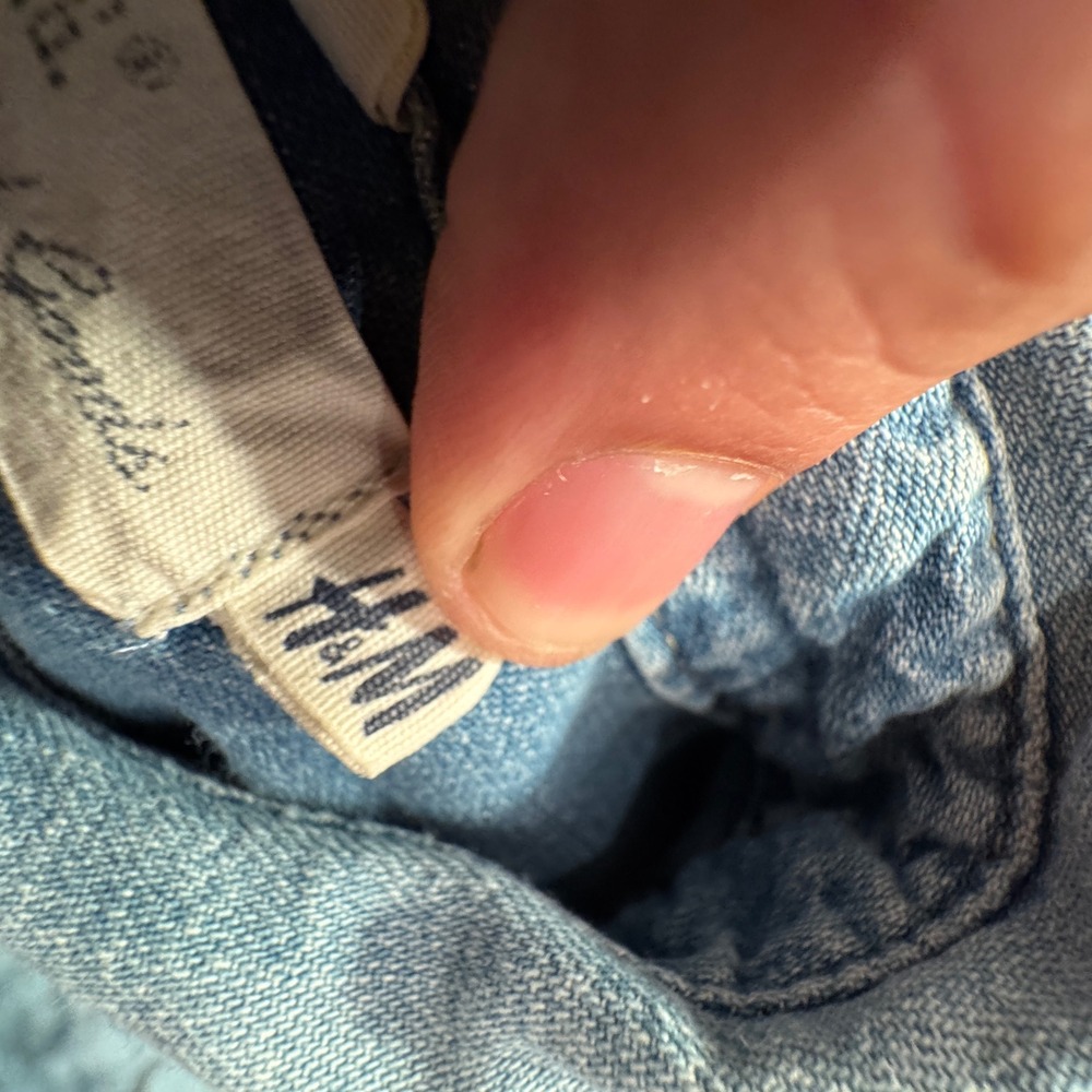 H&M LOGG Denim Shirt Womens 12 Blue Light Wash Cotton Western Pearl Snap Rodeo - Picture 4 of 10